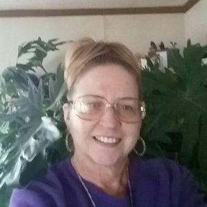 Meet your Posher, Beth