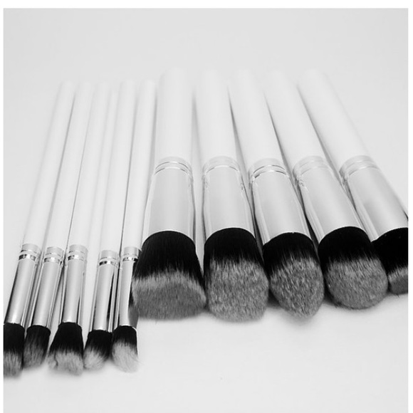 Wongcosmetics.com 10 pc makeup brush set "white" - Picture 1 of 4