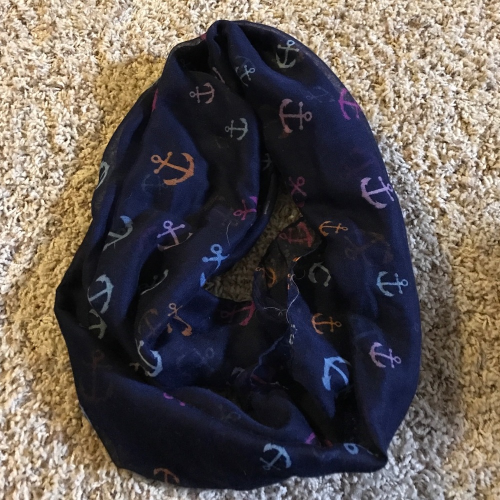 Infinity scarf