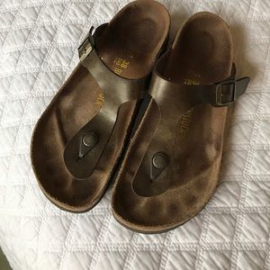 Birkenstock Gizeh sz 38 bronze