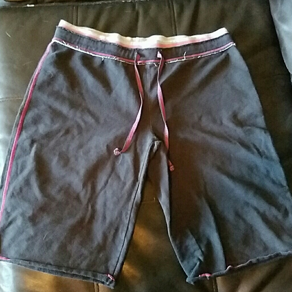 Bermuda workout shorts