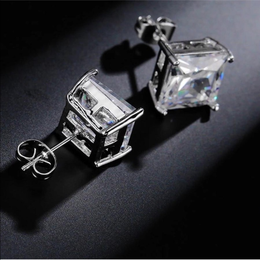 4ct princess cut AAA CZ stud earrings - Picture 3 of 4