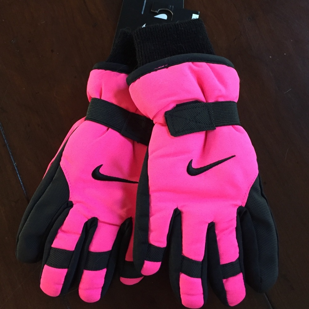 Nike girls pink & black gloves, 4-6x