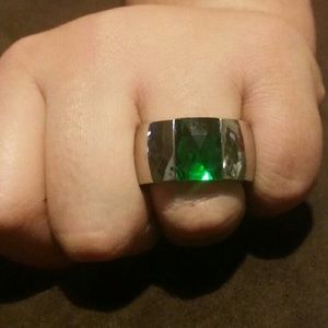Green stone men ring