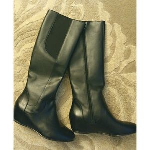 NWOT Enzo Angiolini Black Boots size 5.5