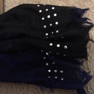 Blue/Black Studded Scarf🦋NWOT