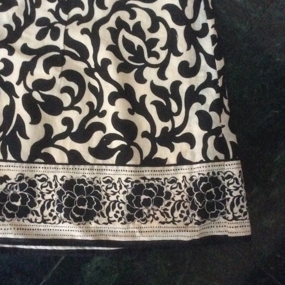 Ivory/black Patterned Ann Taylor Skirt - Picture 3 of 4