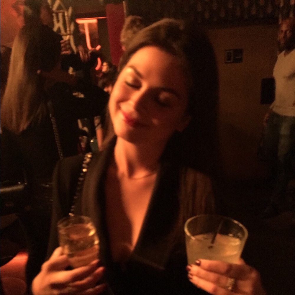 Meet your Posher, Elizabeth