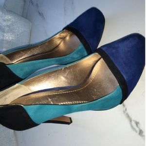 BCBG Pumps