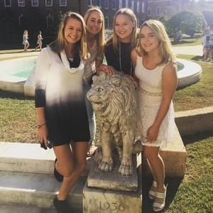 Meet your Posher, Camille