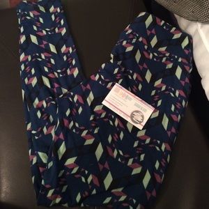 Brand new LuLaRoe leggings with a $5 scratch off