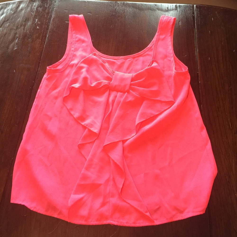 Lipstick pink bow back blouse/tank top.
