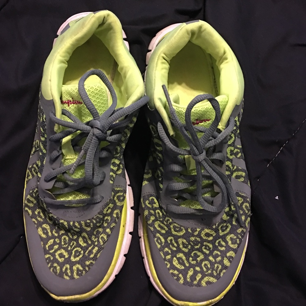 Tennis Shoes