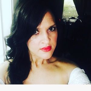 Meet your Posher, Lori