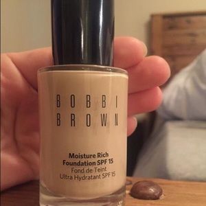 Bobbi Brown moisture rich liquid foundation