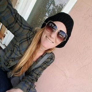 Meet your Posher, Sara