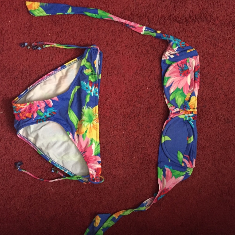 Floral, strapless two piece bikini set