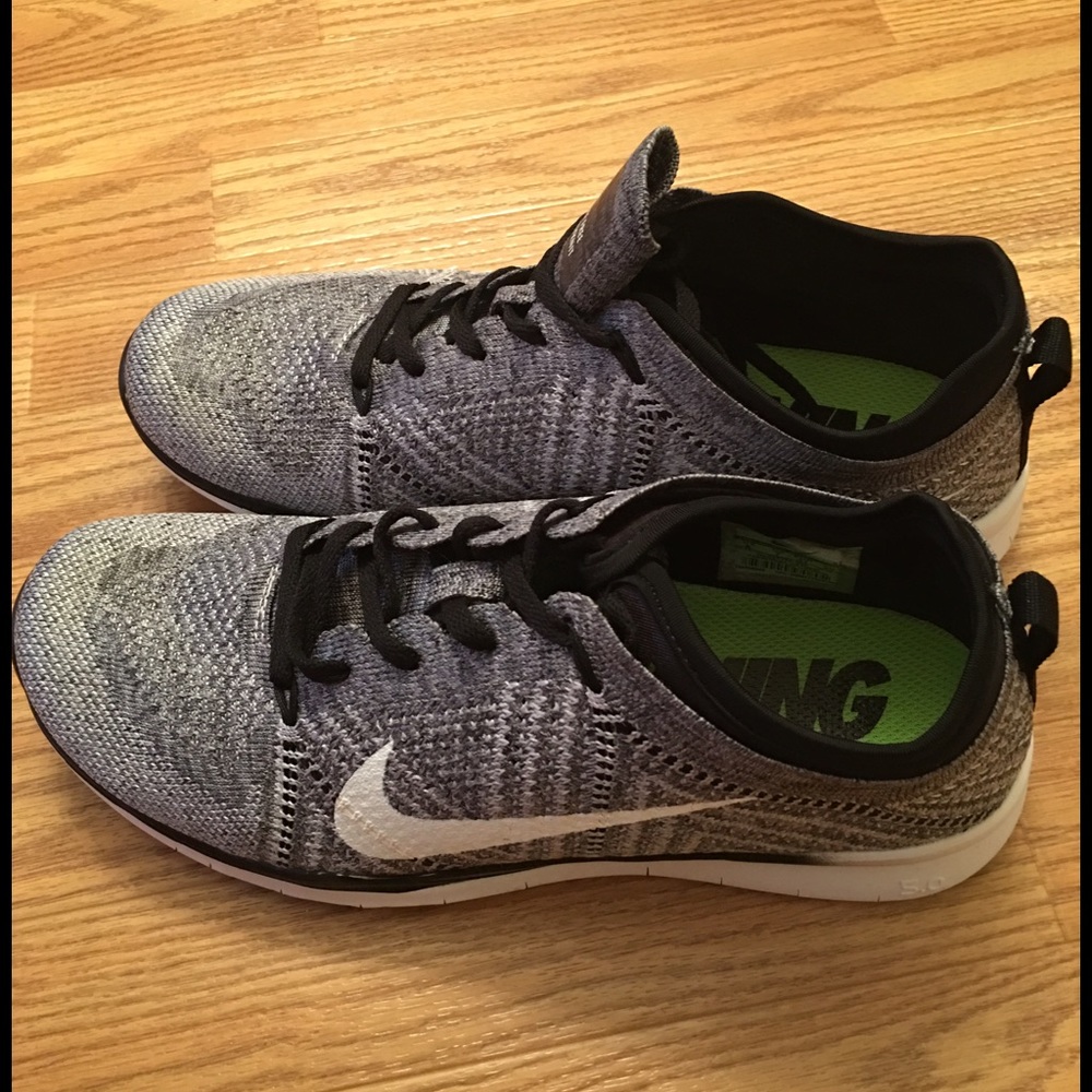 NIKE Free TR Flyknit