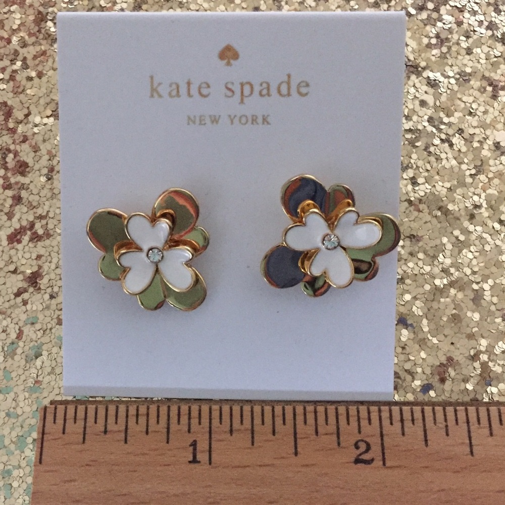SOLD❤️Kate Spade ♠️ Pansy Blossom Studs - Picture 4 of 4