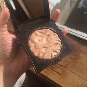 Laura Mercier "Spellbound" Illuminator ✨