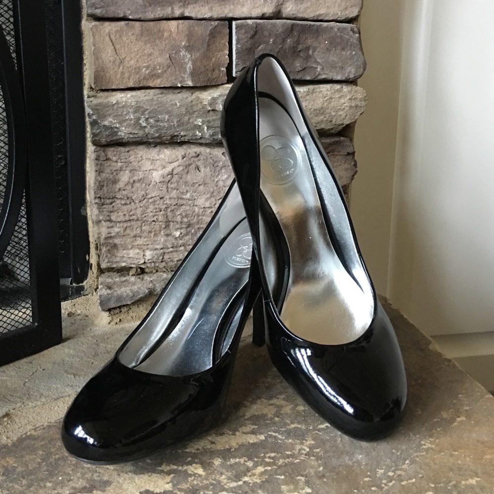 Jessica Simpson Oscar Pumps