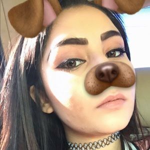 Meet your Posher, Evette