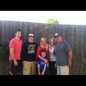 Meet your Posher, Melissa