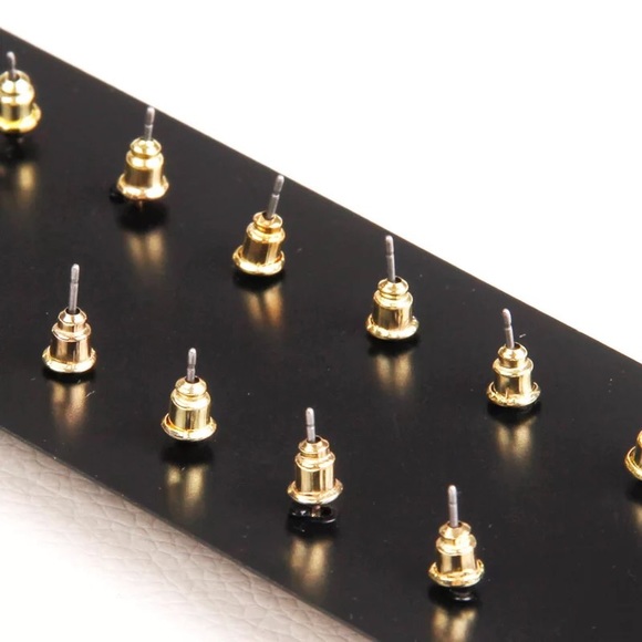 Back in Stock 6 pairs of earring studs - Picture 4 of 5