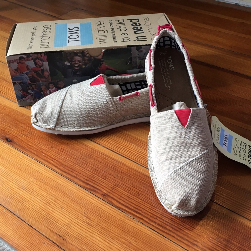 TOMS