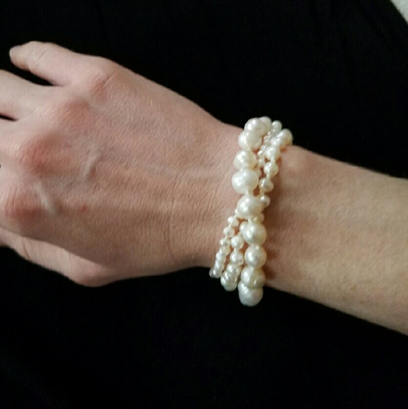 Carolee 3 Strand Pearl Bracelet Brand New w/Tags - Picture 1 of 4