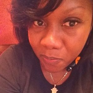 Meet your Posher, Synathia