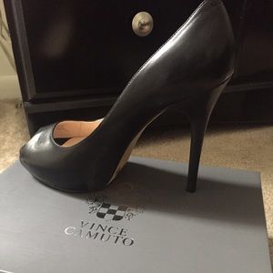 Vince Camuto Peep Toe Pump