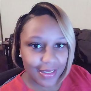 Meet your Posher, Shanora