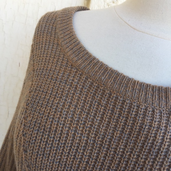 Warm and Comfy Brown Mossimo Sweater - Picture 3 of 3