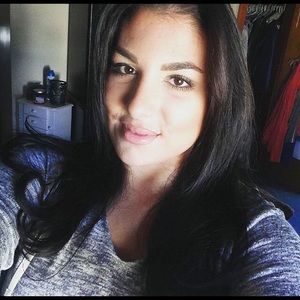 Meet your Posher, Andrea