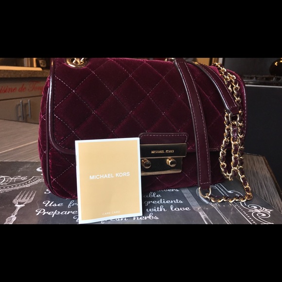 Michael Kors Handbags - Micheal Kors