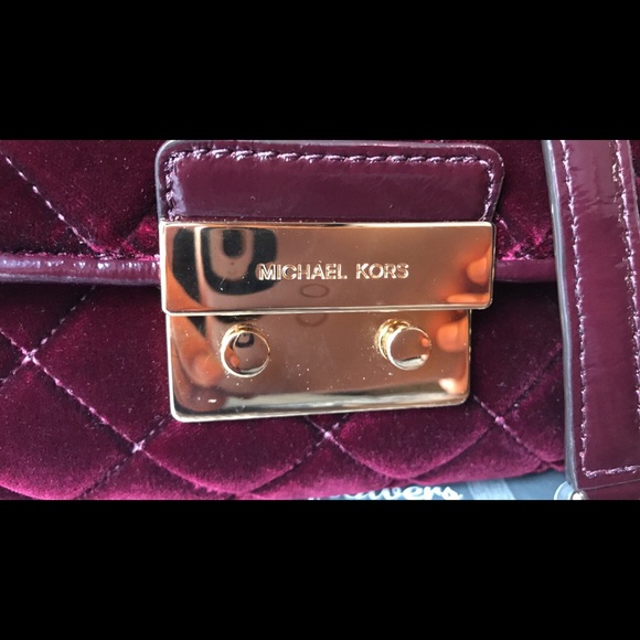 Micheal Kors - Picture 2 of 4