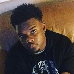 Meet your Posher, Deandre