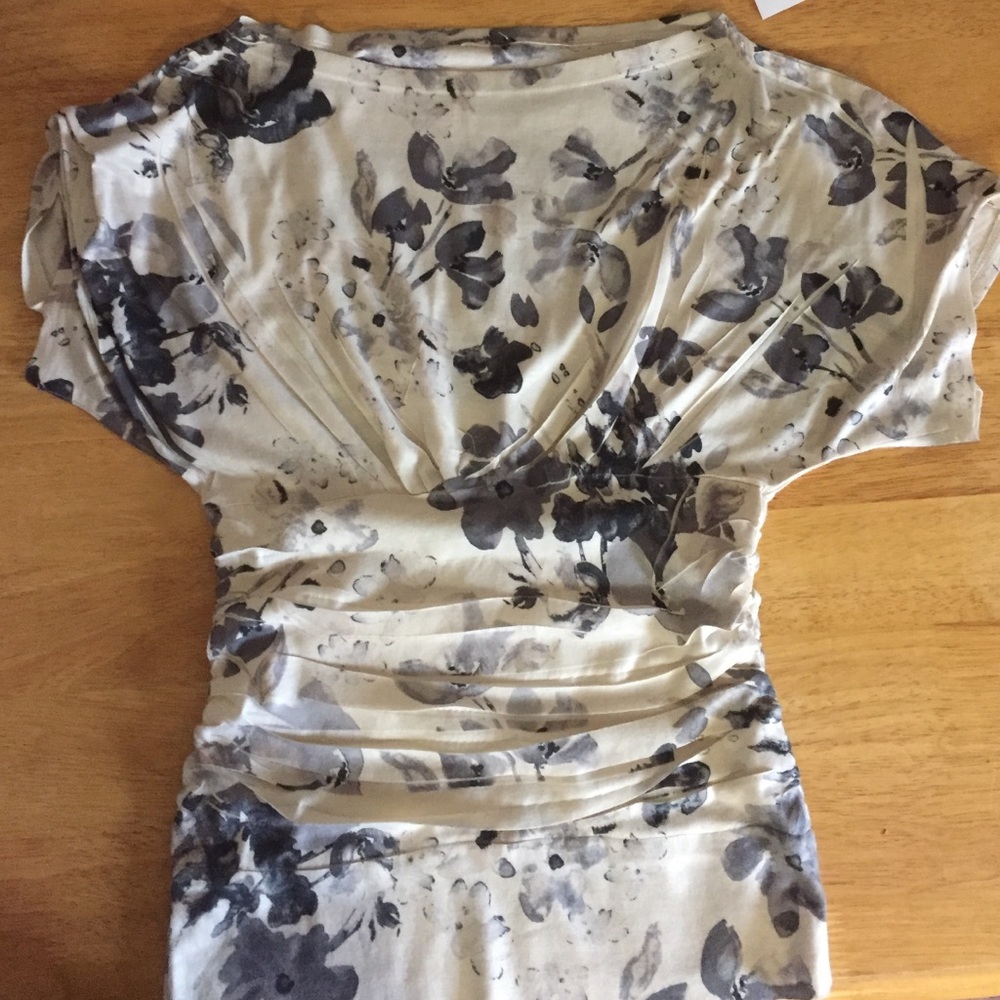 Dress slouch shirt beige with gray flowers