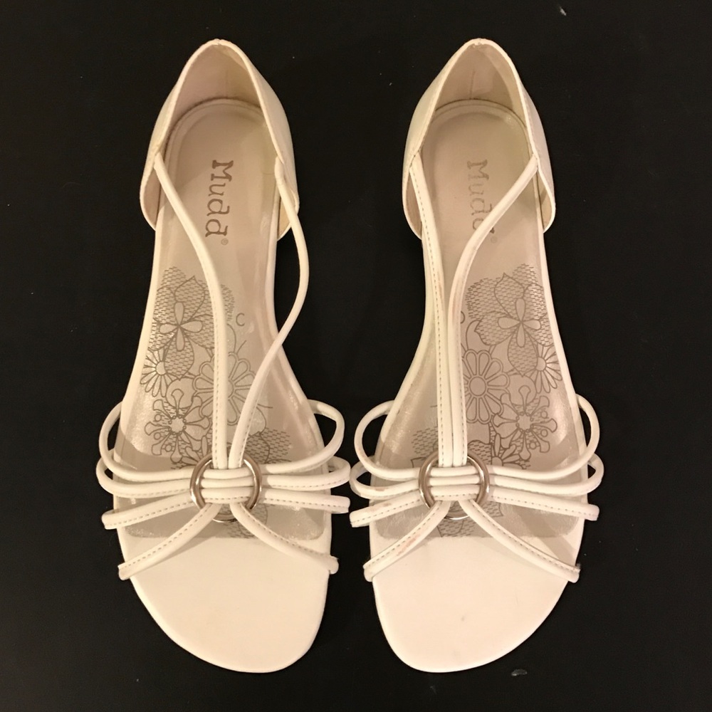 Mudd sandals