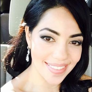 Meet your Posher, Dora