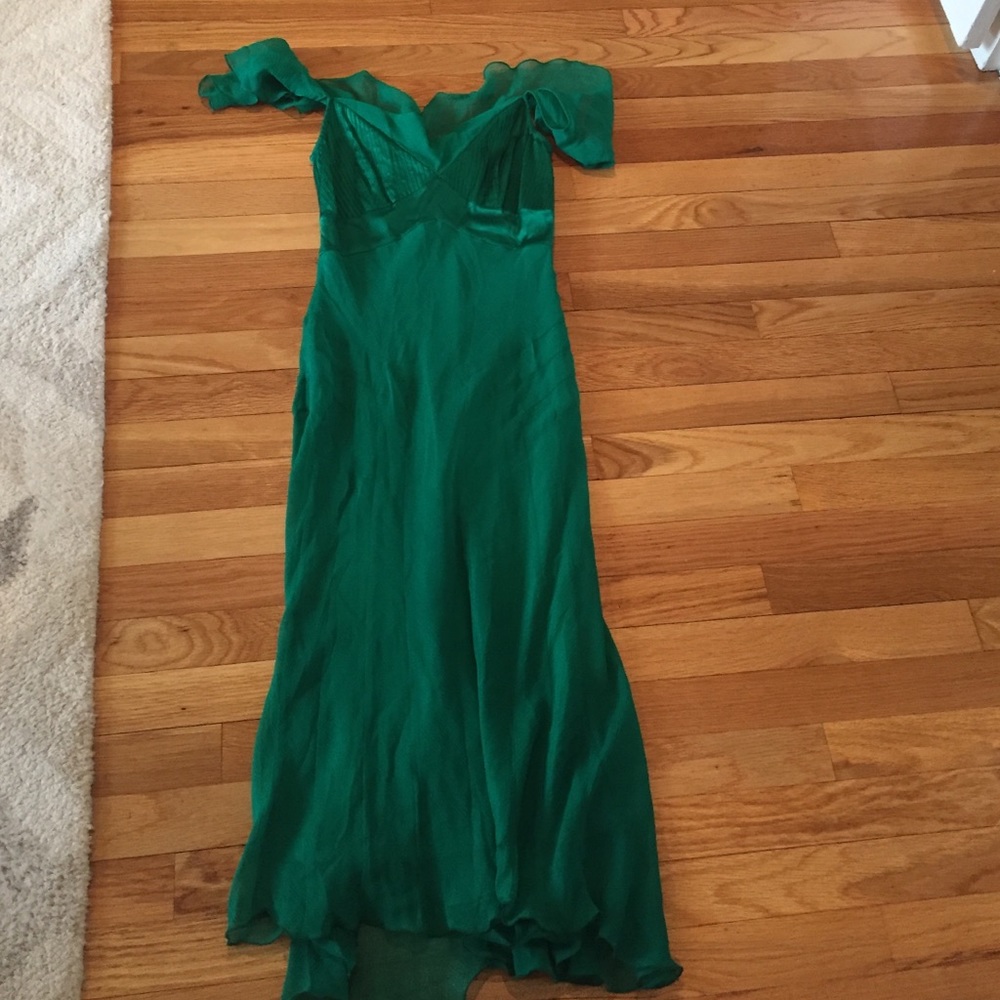 Diane con Furstenberg silk green cocktail dress.