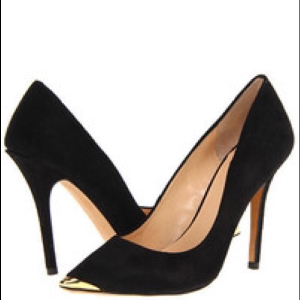 Dolce Vita Ila Black Suede Pump