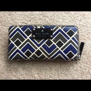 Kate Spade zip wallet