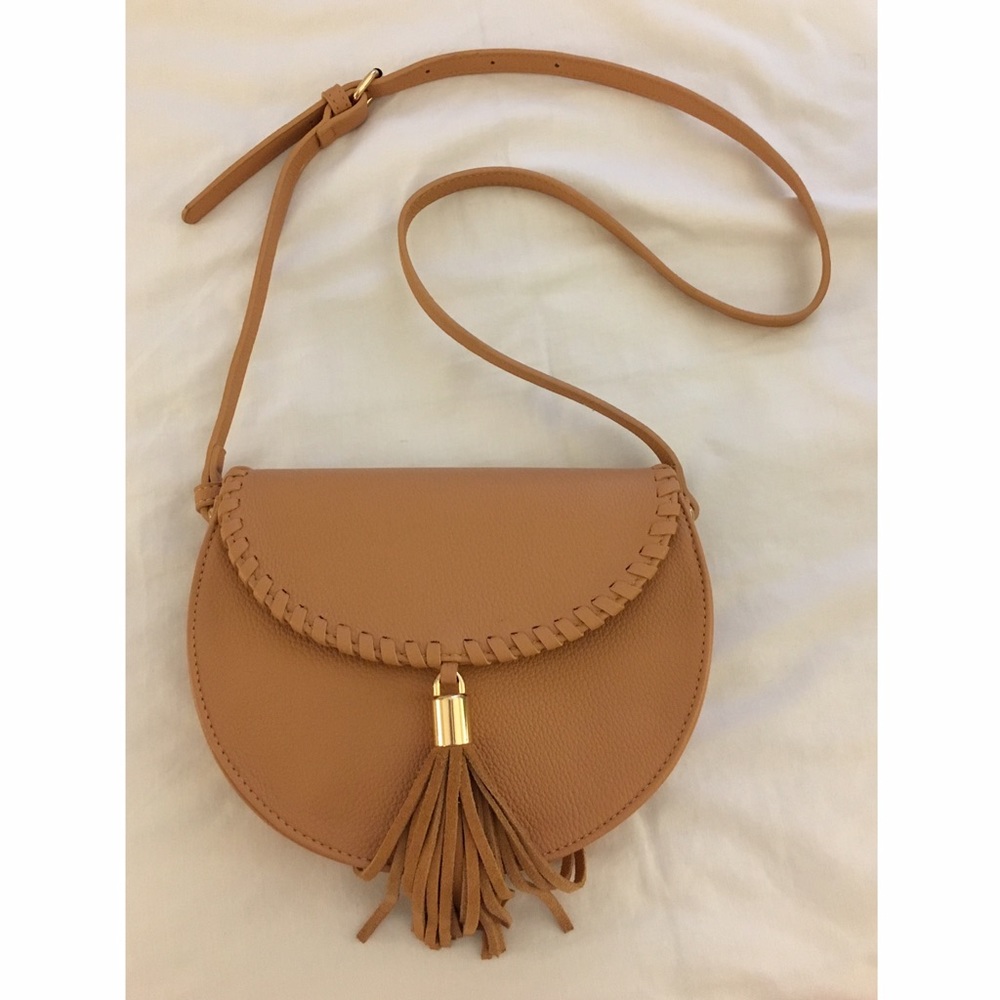 Crossbody Saddle Purse with Tassel