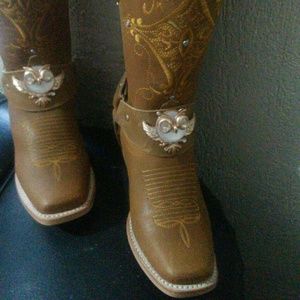 Meet your Posher, Cynthia