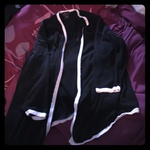 Torrid 1x cardigan. Black with white lining