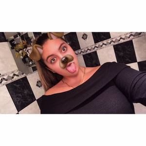 Meet your Posher, Brianna