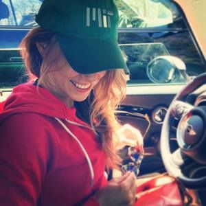 Meet your Posher, Julia