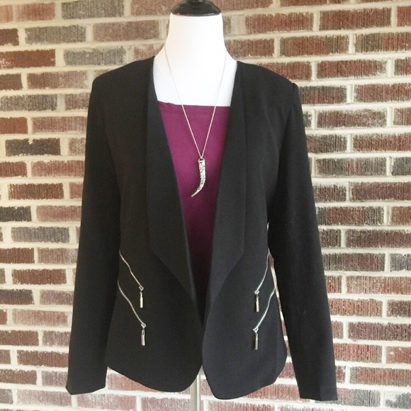 Jackets & Blazers - NWT Black Blazer with Zipper embellishment